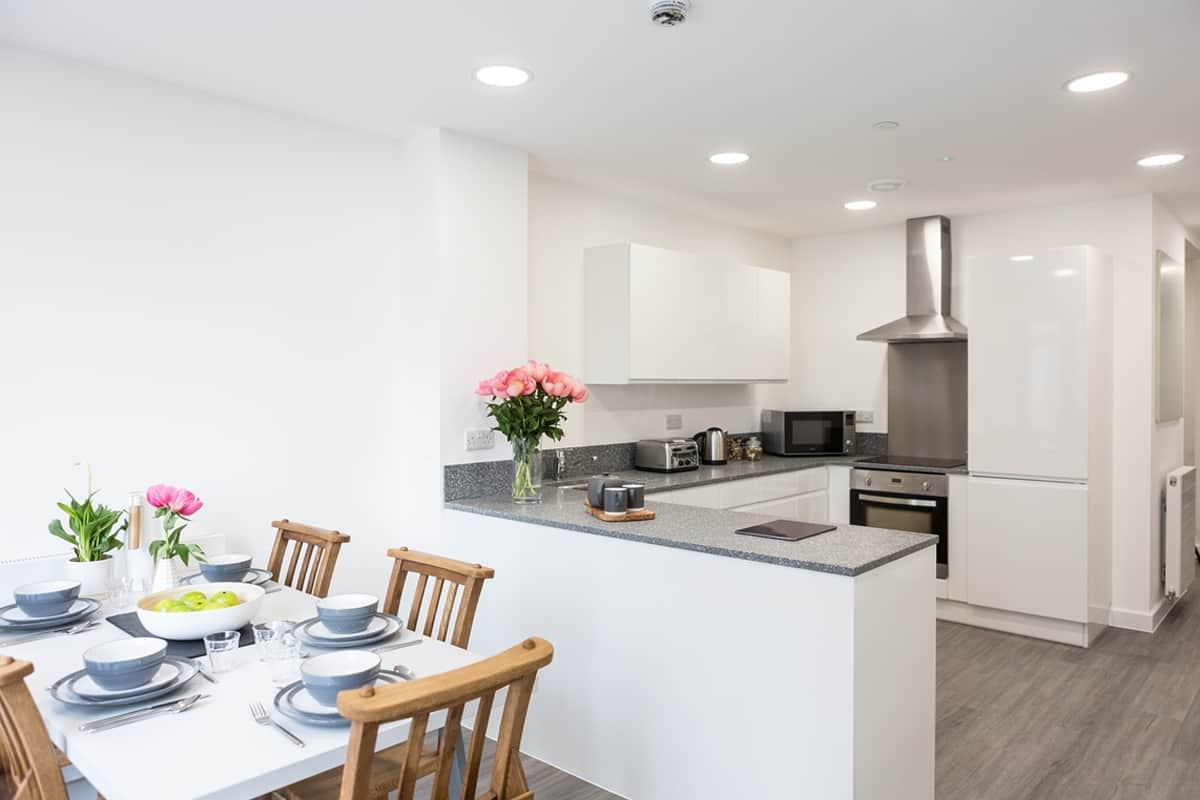 Lewisham Residence - Bronze En-Suite Mid Level
